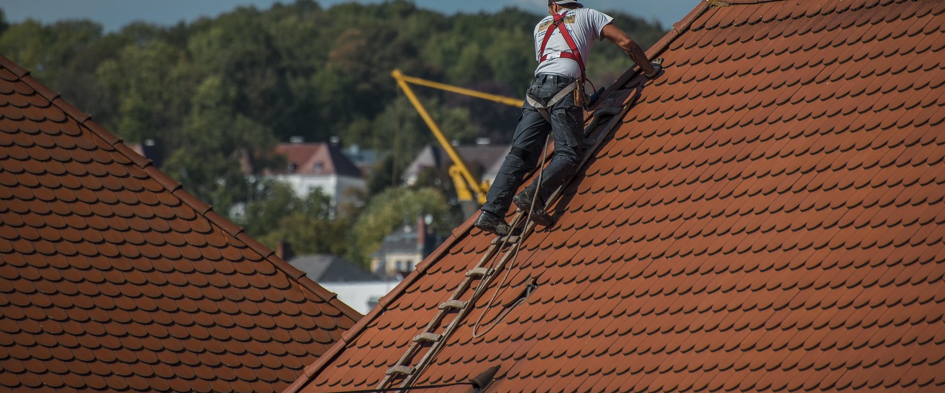 Ensure Your Roof is Ready for Design with Expert Replacement